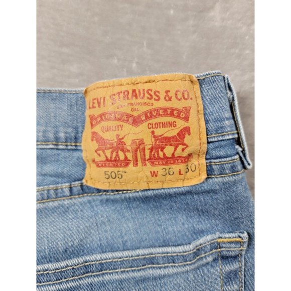 Levi’s 505 Denim Jeans Mens Size 36x29 light Medium Blue Wash - Picture 7 of 8